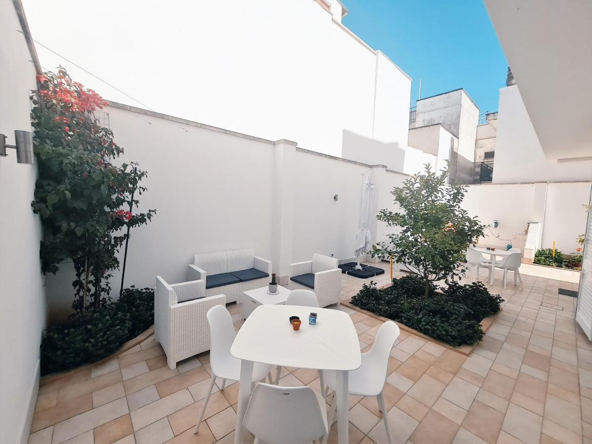 Kalinifta Rooms Apartment Torre Lapillo Luaran gambar