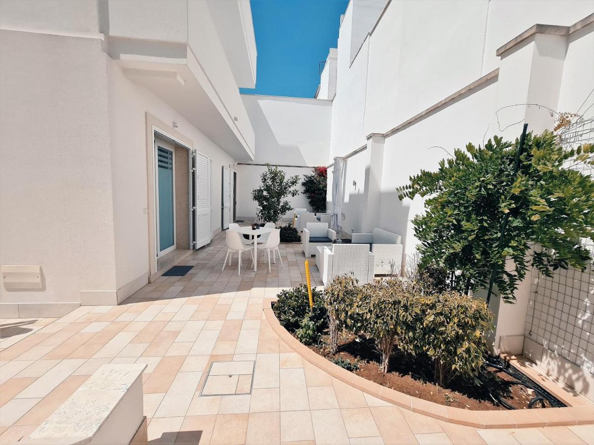 Kalinifta Rooms Apartment Torre Lapillo Luaran gambar