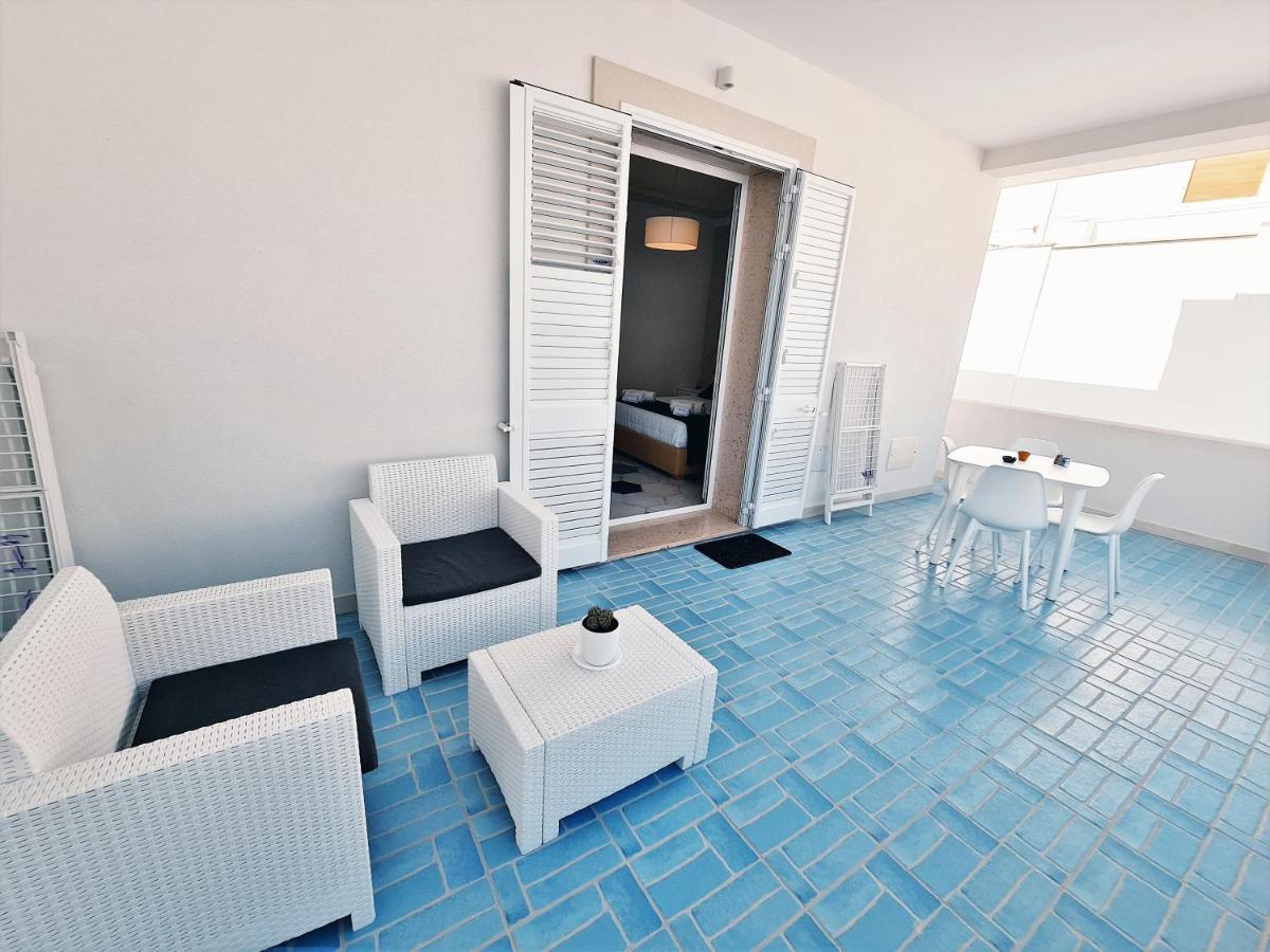 Kalinifta Rooms Apartment Torre Lapillo Luaran gambar
