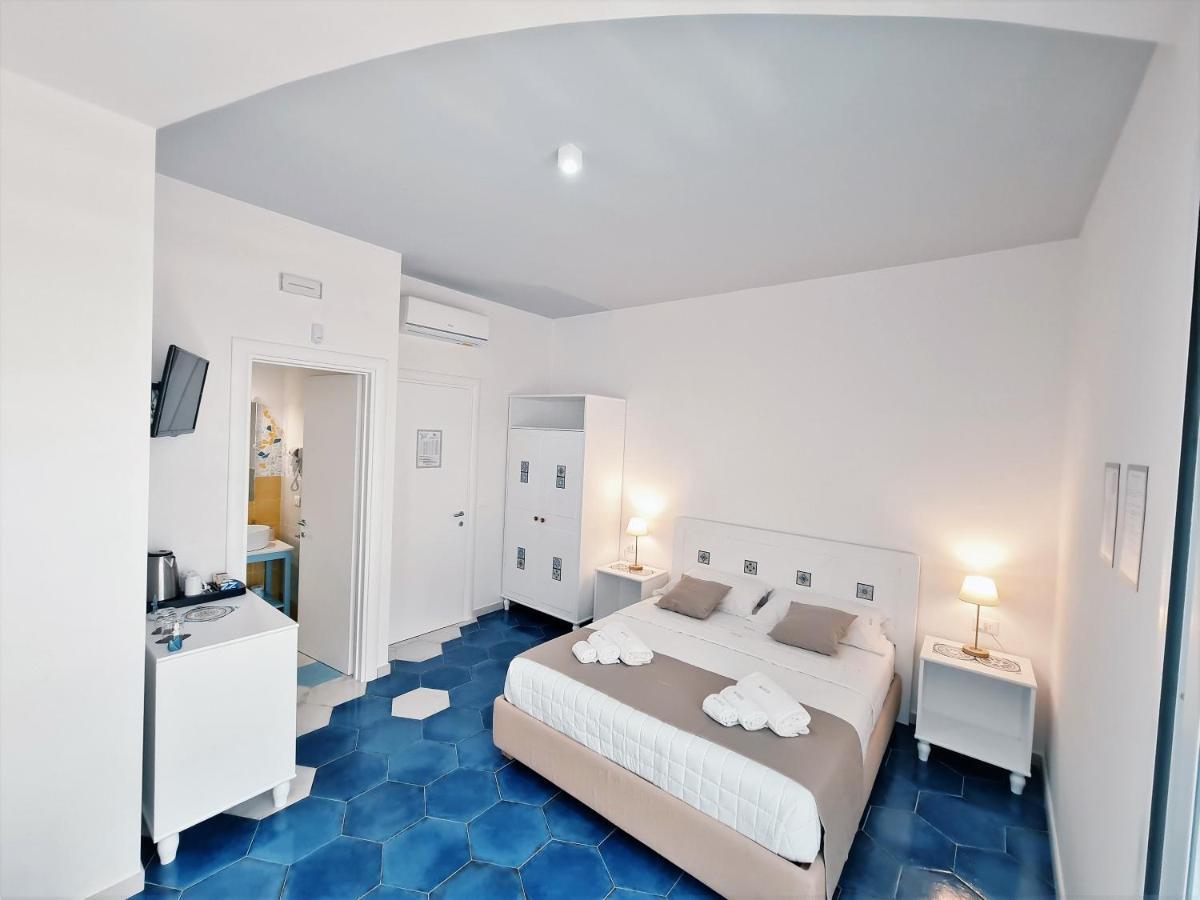Kalinifta Rooms Apartment Torre Lapillo Luaran gambar